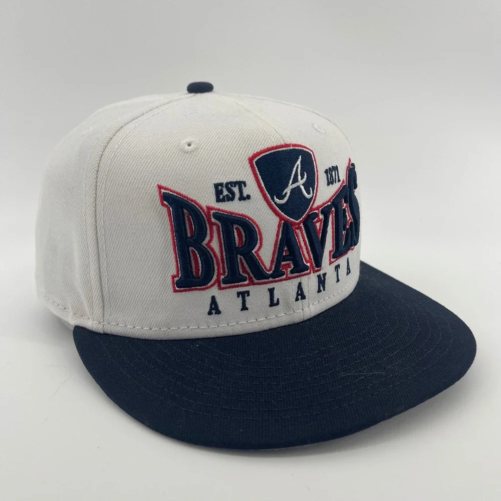 Atlanta Braves Snapback Hat Mens OSFM White Navy MLB New Era 9FIFTY Baseball Cap